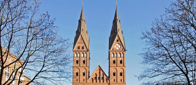 25 Jahre Erzbistum Hamburg: Zum Jubiläum weht ein rauer Wind