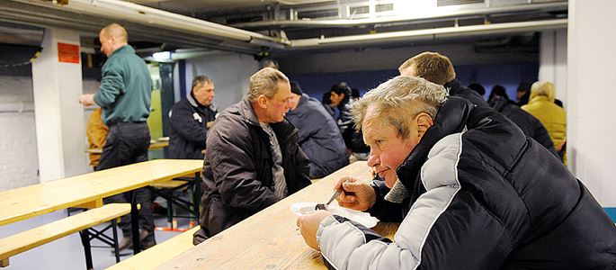 Obdachlose in einer Notunterkunft.